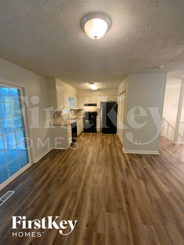 Foto del edificio - 2845 Tray Ct