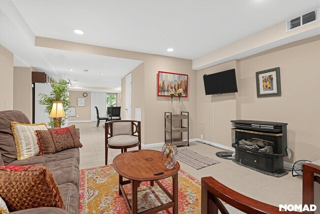Foto del edificio - 1921 Spruce Dr NW