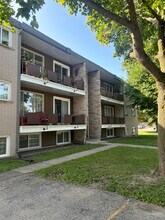 Building Photo - 29 Cassino Av