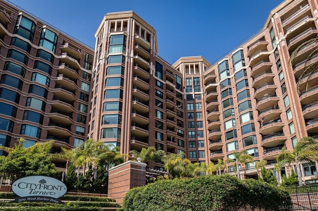 Building Photo - 500 W Harbor Dr