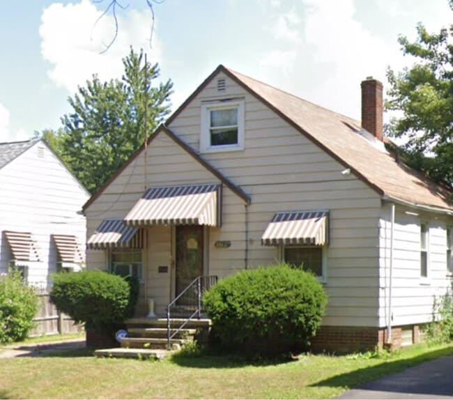 Building Photo - 3799 E 154th St