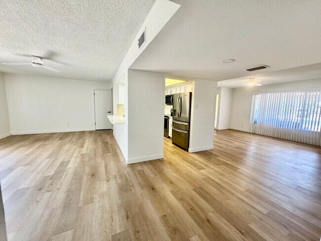 Building Photo - 4429 S Stanley Pl