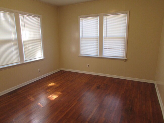 Foto del edificio - Charming home and It's close to TU, Cherry Street and downtown.