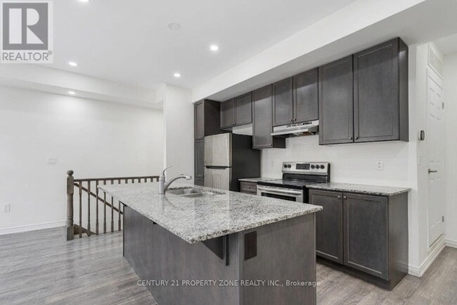 Building Photo - 250 Lagerfeld Dr