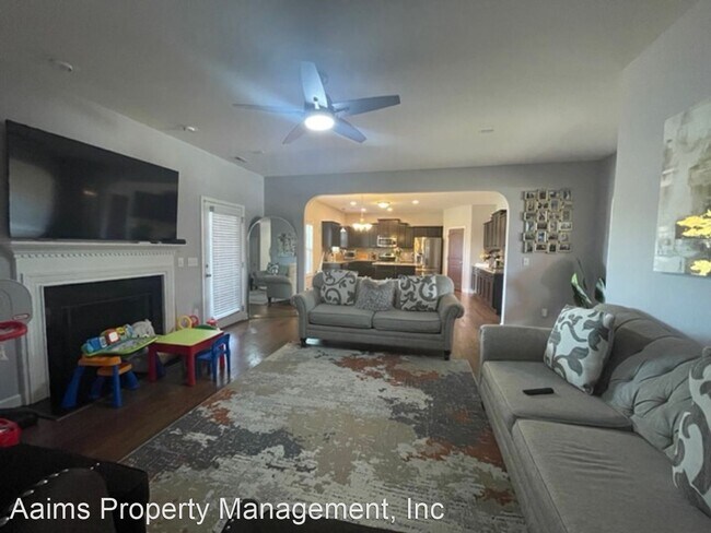 Foto del edificio - 4 br, 3 bath House - 2502 Clear Pines Court