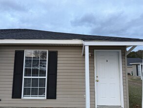 Building Photo - 2607 Cardinal St