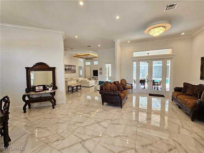 Foto del edificio - 8122 Wilshire Lakes Blvd