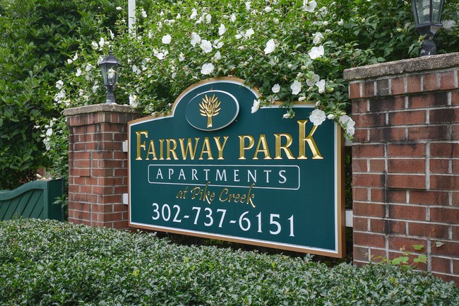 Foto del edificio - Fairway Park Apartments & Townhomes