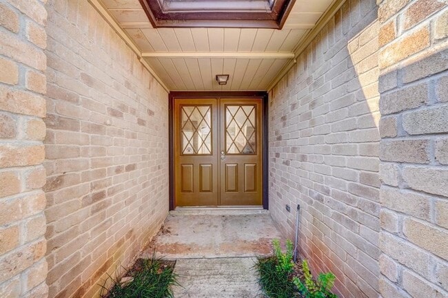 Building Photo - 3319 W Heatherock Cir
