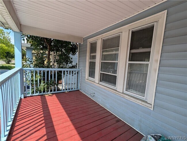 Foto del edificio - 2125 Niagara St