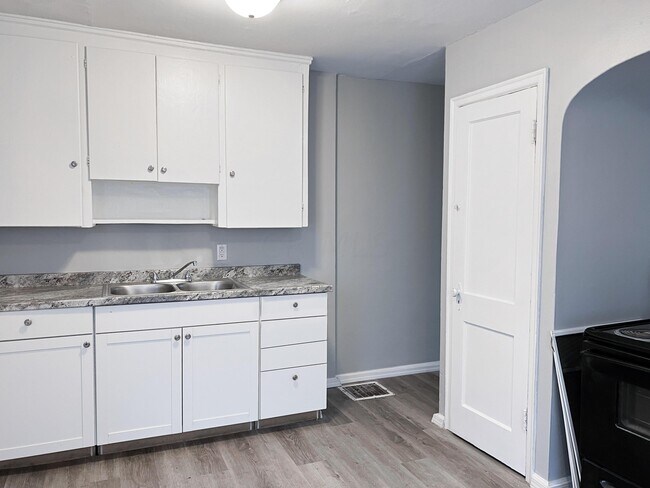 Foto del edificio - 753 E Mithoff St