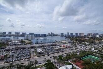 Building Photo - 18101 Collins Ave