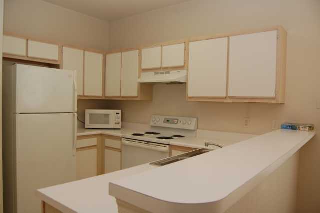 Primary Photo - Unfurnished 2 Bedroom Condo in Fairways