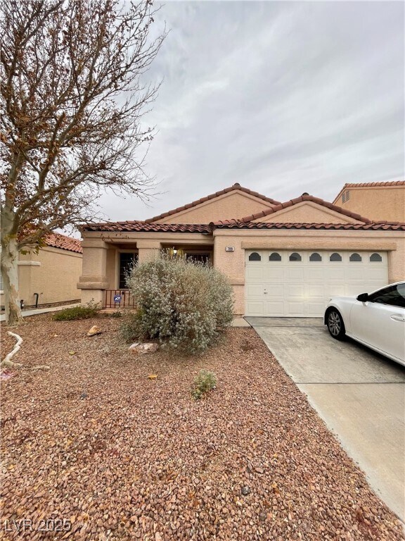 Primary Photo - 709 Orchid Tree Ln