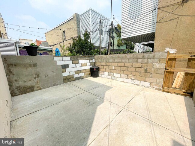 Building Photo - 1419 Morris St