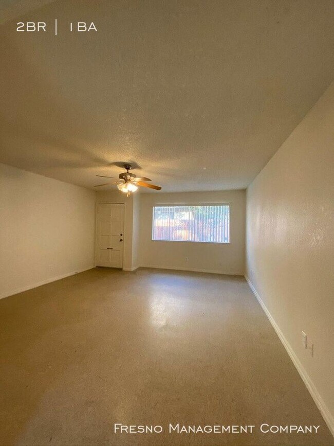 Building Photo - Cozy 2 Bedroom Duplex! Belmont & Fresno St!