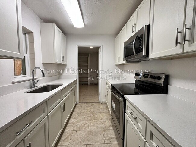 Foto del edificio - 4606 Meadowbrook Ave