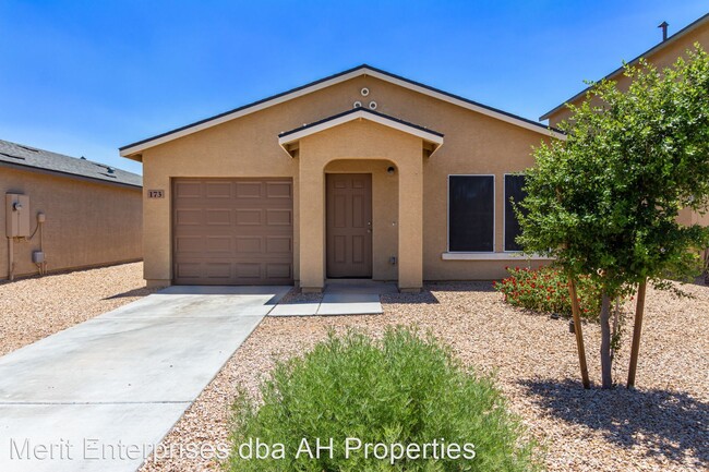 Building Photo - 3 br, 2 bath House - 173 E DOUGLAS AVE