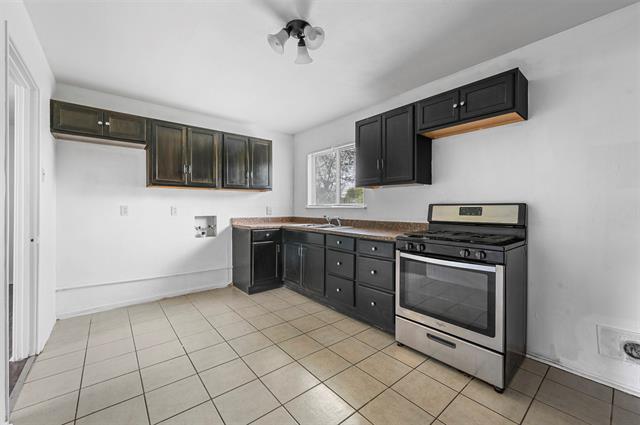 Foto del edificio - 3830 Basswood Dr