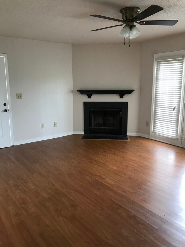 Foto del edificio - Ground floor condo