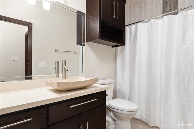 Building Photo - 12 Grambling Ave