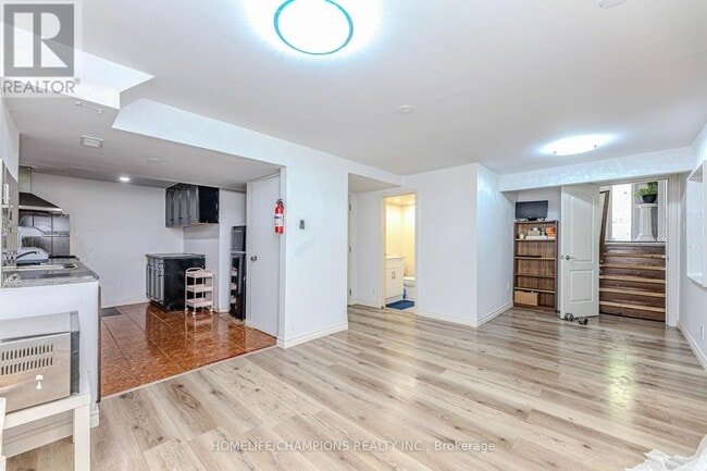 Building Photo - 41 Broadbridge Dr