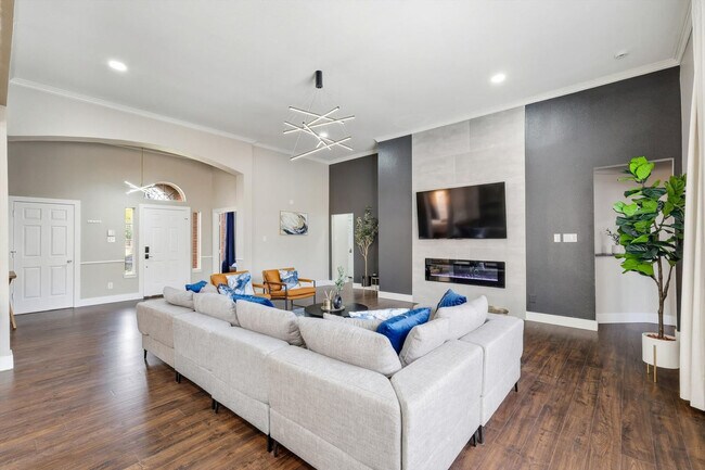 Foto del edificio - 5709 Courtney Cir