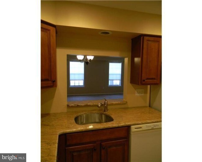 Building Photo - 1110A Jefferson Ct