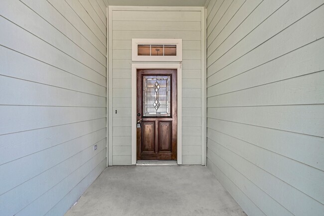 Foto del edificio - 22119 Guston Hall Ln