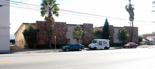 Foto del edificio - Lankershim Plaza Apartments