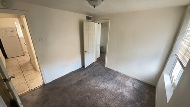 Building Photo - 1832 E 4625 S