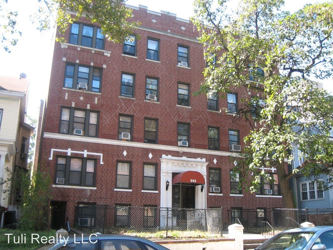 Primary Photo - 343 Fairmount Ave