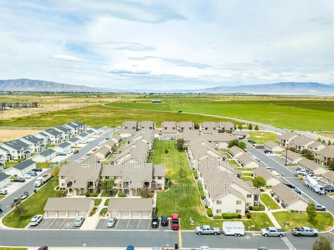 Building Photo - 2515 W 450 S