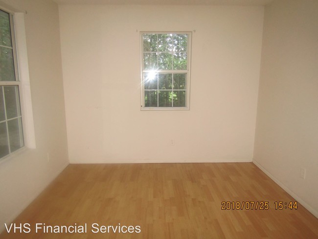Building Photo - 3 br, 2.5 bath House - 924 Sandy Run Road