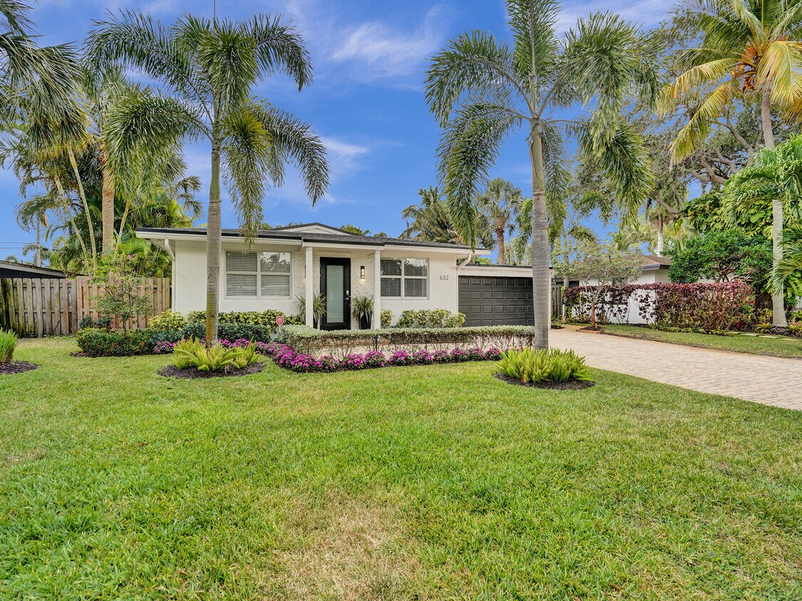 Primary Photo - 632 NW 28th St