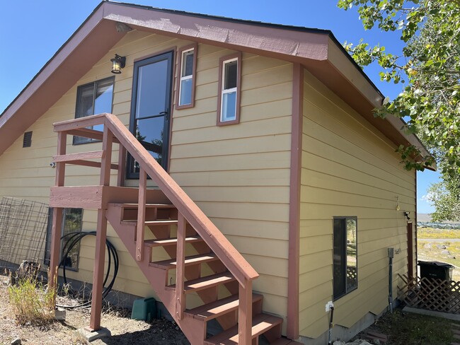 Building Photo - 38 Orcutt Dr