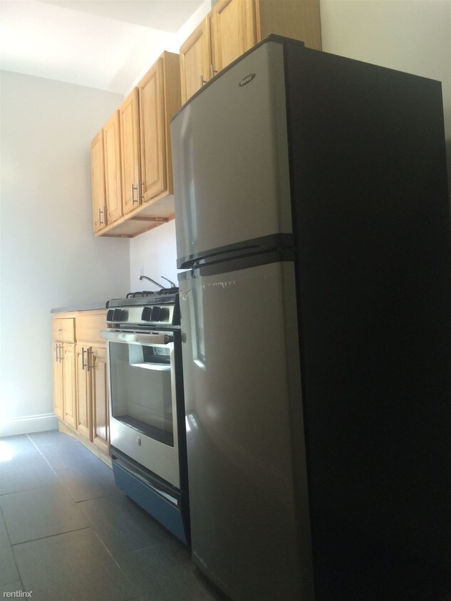Building Photo - 501 W 168th St