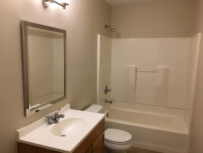 Bathroom - 4016 North 92nd Circle