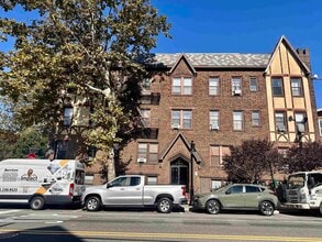 Building Photo - 301 Palisade Ave