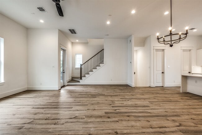 Building Photo - 948 Fisher St