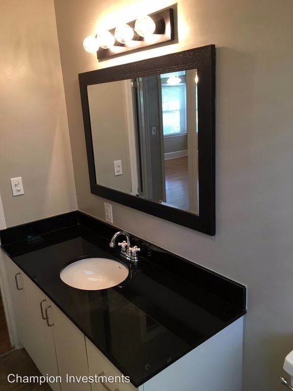 Foto del edificio - 3 br, 1 bath House - 110 S. Pink Street