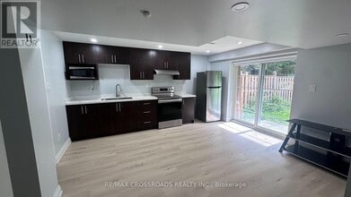 Building Photo - 2388 Dress Cir Cres