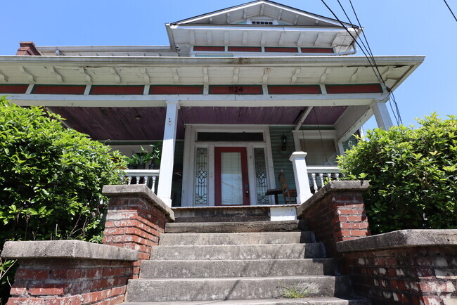 Building Photo - 1124 Colquitt Ave NE