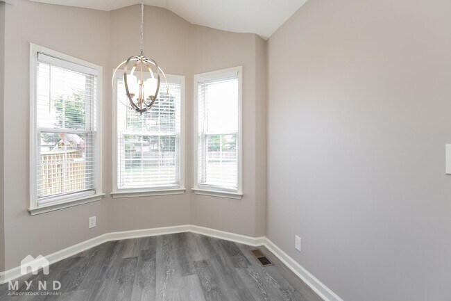 Foto del edificio - 6216 Rocky Top Dr