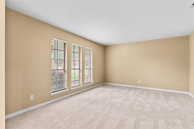 Building Photo - 7331 Woodthrush Dr