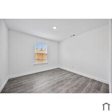 Building Photo - 8222 Bigwood St