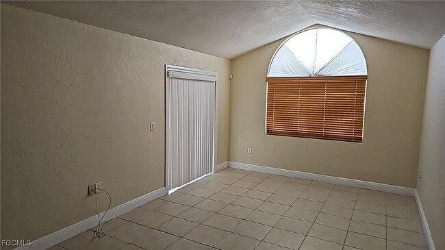 Building Photo - 3401 Winkler Ave