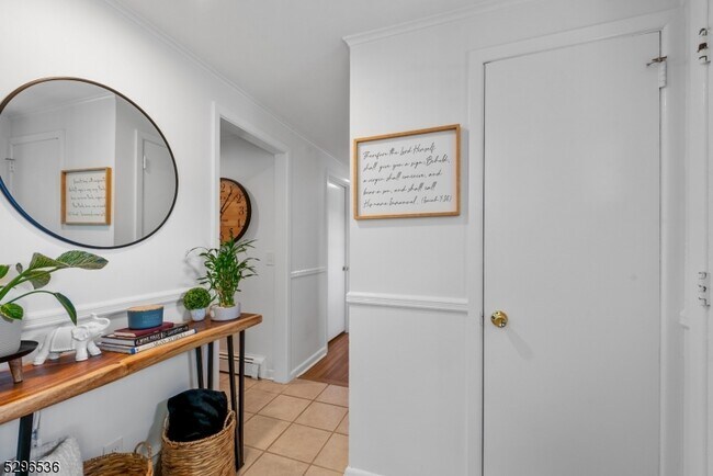 Foto del edificio - 501 W Shore Trail