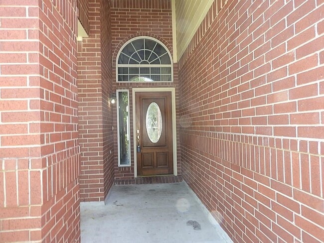 Building Photo - 15127 Brookwood Bridge Ln