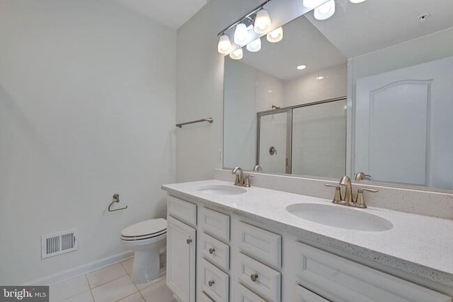 Foto del edificio - 2732 Wessex Cir